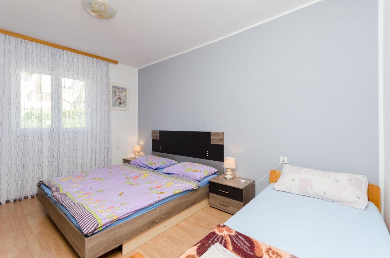 Apartments Albina 로파르 외부 사진